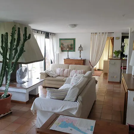 Casa Lella Lägenhet *